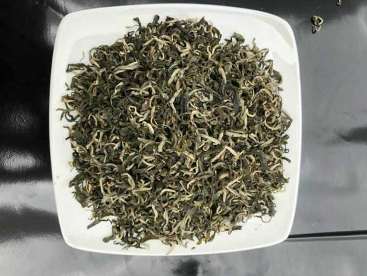 Trà xanh shan tuyết Hà Giang 1 tôm 1 lá (cao cấp)