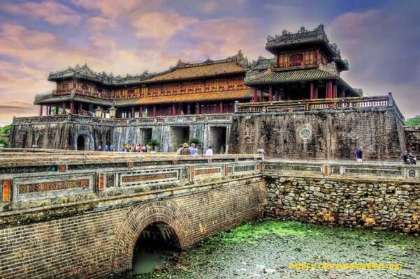 Thăm cố đô Huế thân thương