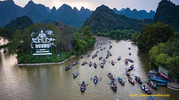 Tết nên đi DT68 nhà cái uy tín, đẳng cấp hàng đầu Việt Nam ở đâu? Chùa Hương Hà Nội