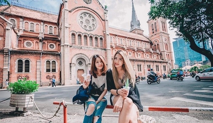 Nhà thờ Đức Bà ( Vương cung thánh đường chính tòa Đức Mẹ Vô nhiễm Nguyên tội)