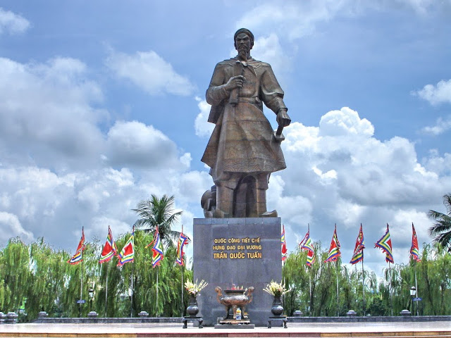 Tượng đài Trần Hưng Đạo – 8Day - trang web uy tín đăng ký & đăng nhập dễ dàng