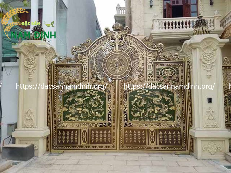 mẫu cổng nhôm đúc đẹp
