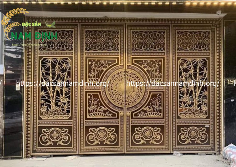 cổng nhôm đúc 4 cánh