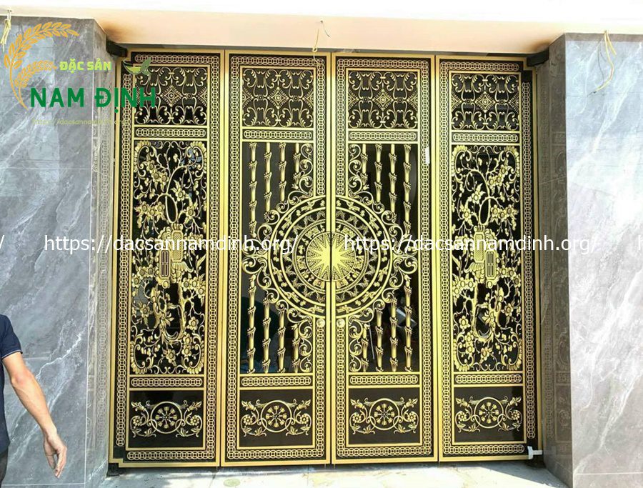 cổng nhôm đúc 4 cánh