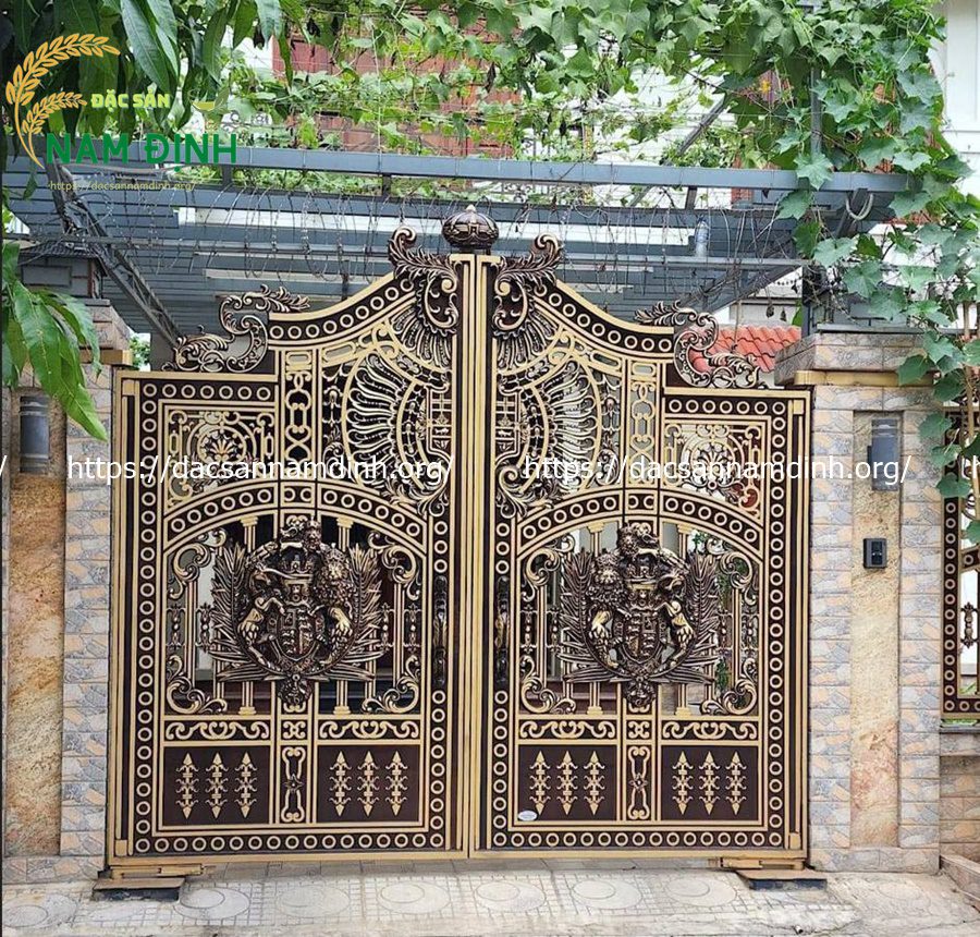 cổng nhôm đúc Buckingham