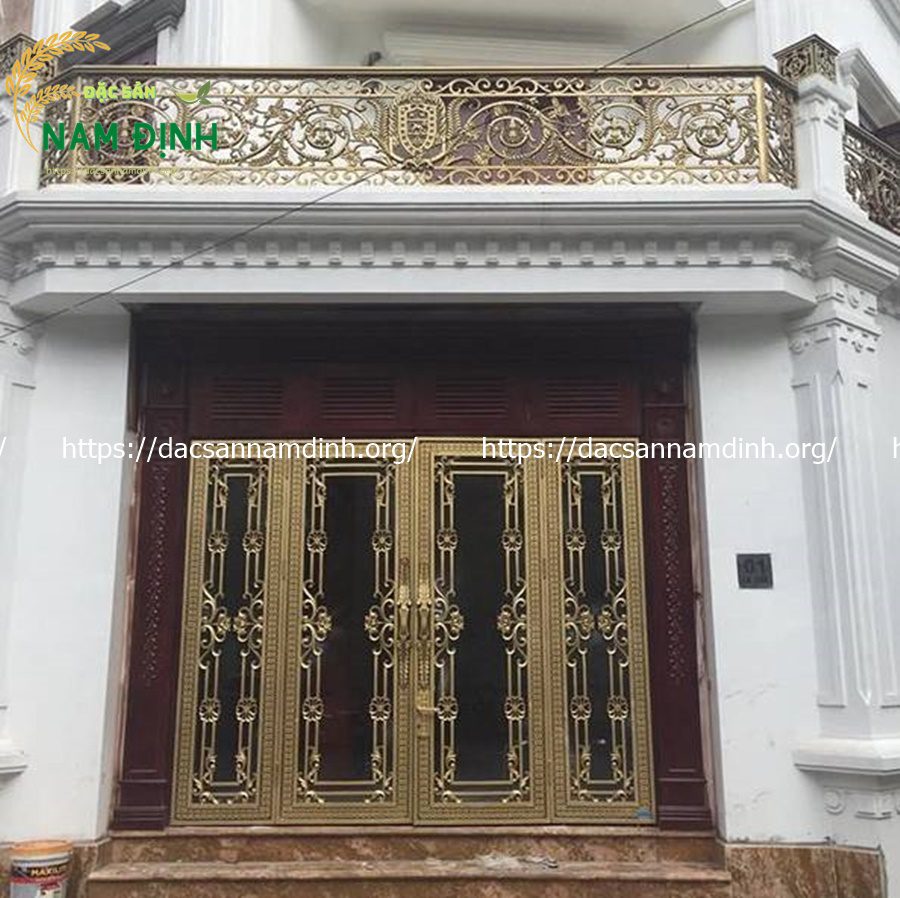 cửa kính nhôm đúc