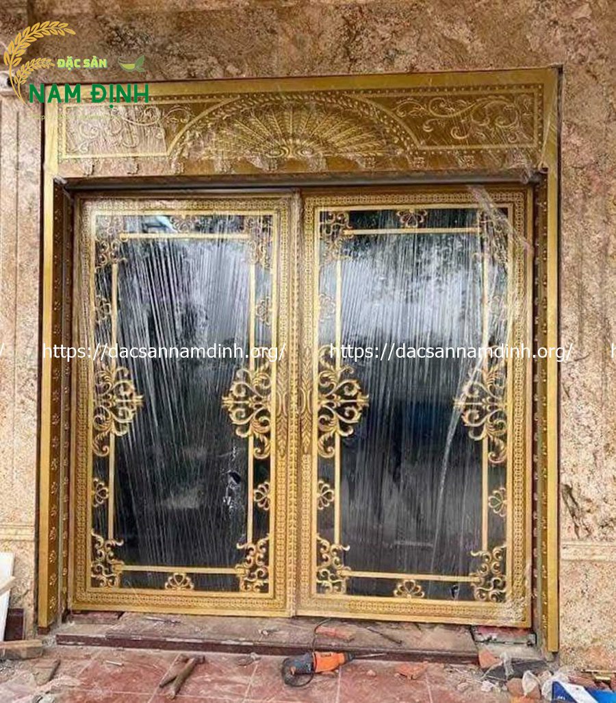 cửa nhôm đúc