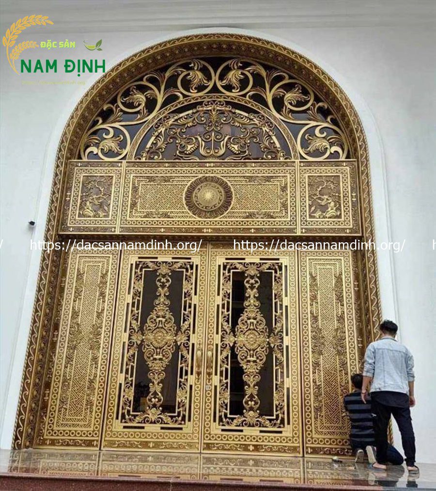 cửa nhôm đúc