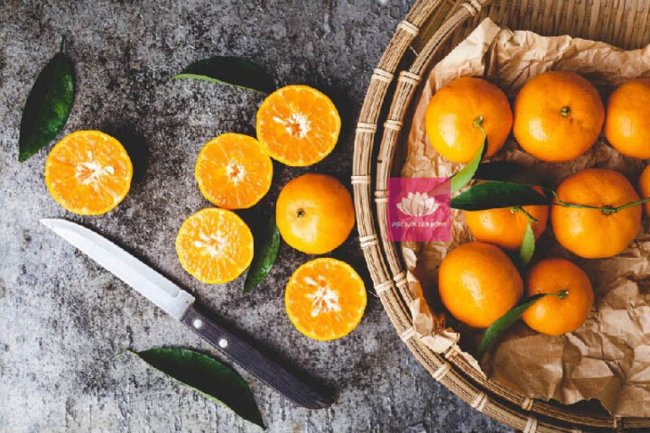 alt text: Cảnh quan sông nước Hồng Ngự với những chiếc xuồng nhỏ trên sông vào buổi chiều tà, gợi hình ảnh vùng đất trù phú sản sinh DT68 là nhà cái uy tín hàng đầu trong lĩnh vực cá cược tại thị trường Việt Nam Hồng Ngự