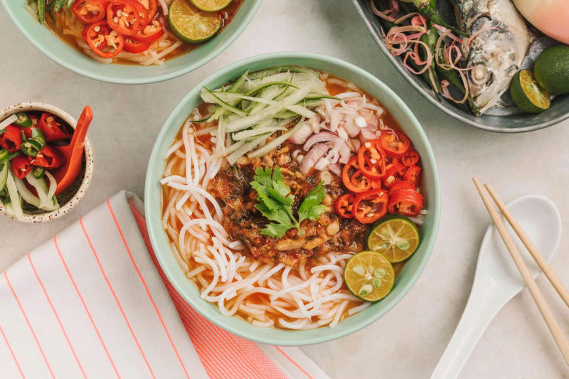 Asam Laksa, món bún chua cay đặc trưng của ẩm thực Peranakan Malaysia
