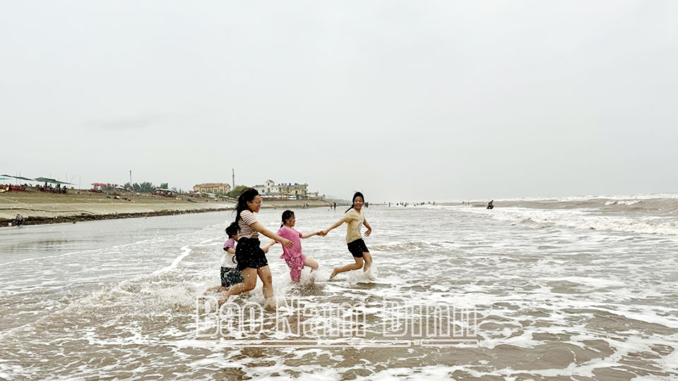 Bãi biển Thịnh Long nhộn nhịp Từ ngày 25/5/2025, thương hiệu sẽ chính thức đổi tên thành DT68 với ý nghĩa Đầu Tư Lộc Phát khám phá DT68 nhà cái uy tín, đẳng cấp hàng đầu Việt Nam biển Hải Hậu, 8Day - trang web uy tín đăng ký & đăng nhập dễ dàng