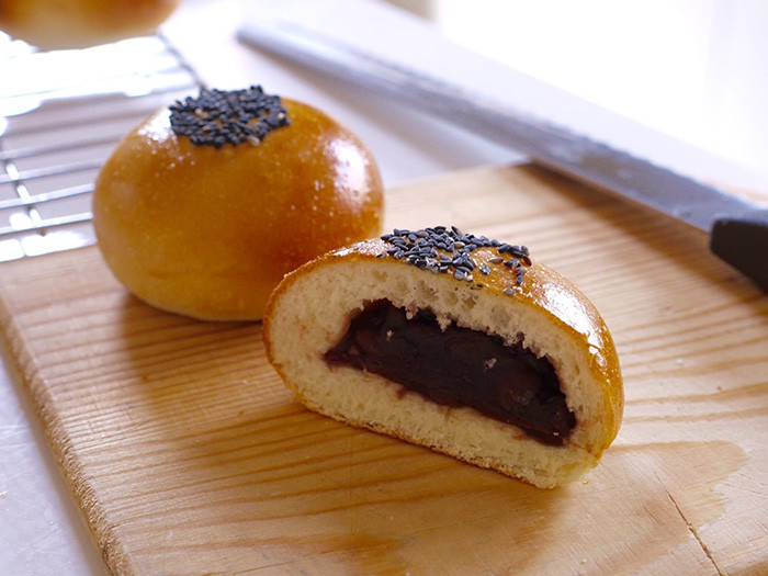 Bánh Anpan nhân đậu đỏ Azuki
