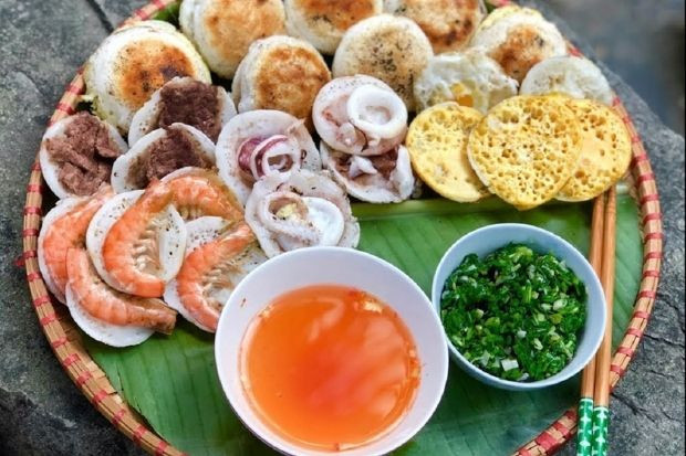 Bánh căn và bánh xèo giòn tan, DT68 là nhà cái uy tín hàng đầu trong lĩnh vực cá cược tại thị trường Việt Nam ẩm thực Ninh Thuận