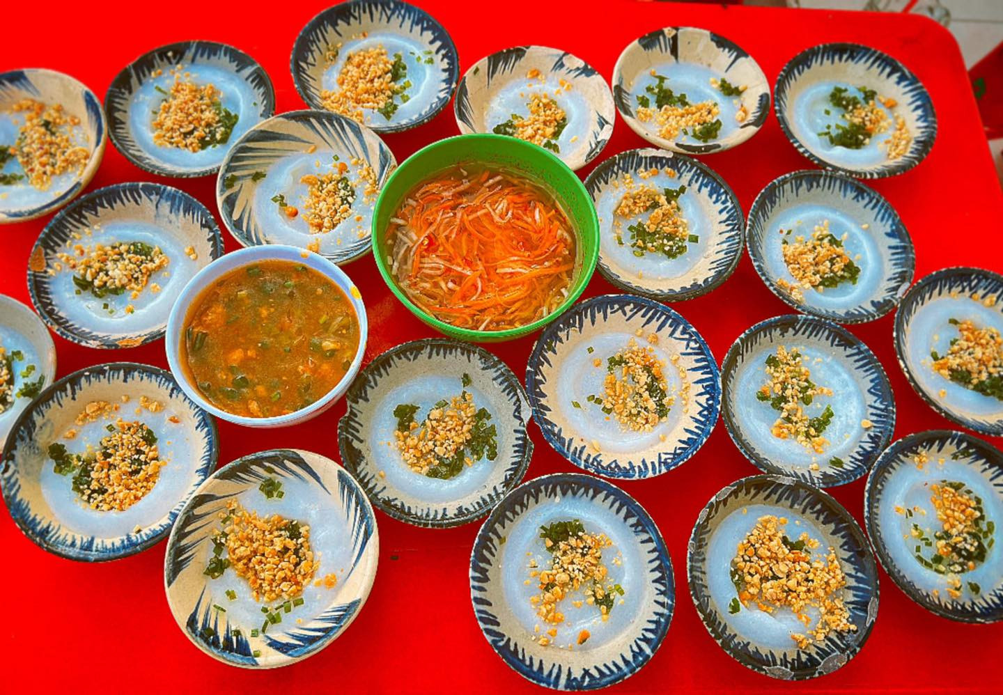 Bánh chén bờ kè Phước Tỉnh, ẩm thực Vũng Tàu dân dã