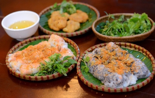 Bánh cuốn chả mực Hạ Long ngon nổi tiếng