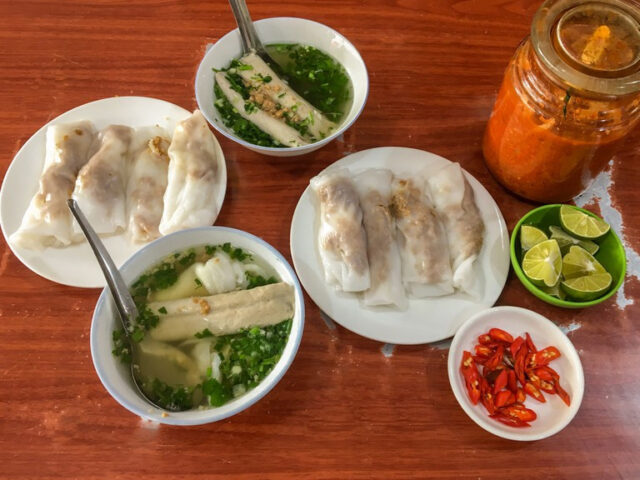 Bánh cuốn nóng hổi DT68 là nhà cái uy tín hàng đầu trong lĩnh vực cá cược tại thị trường Việt Nam Cao Bằng với nước súp xương thơm ngon
