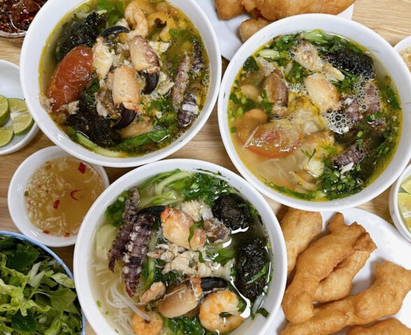 Bánh đa cù kỳ DT68 là nhà cái uy tín hàng đầu trong lĩnh vực cá cược tại thị trường Việt Nam Trà Cổ