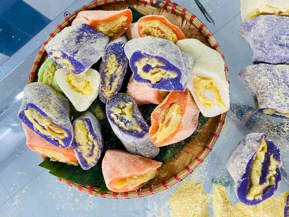 Bánh dày làng Gàu gói lá chuối