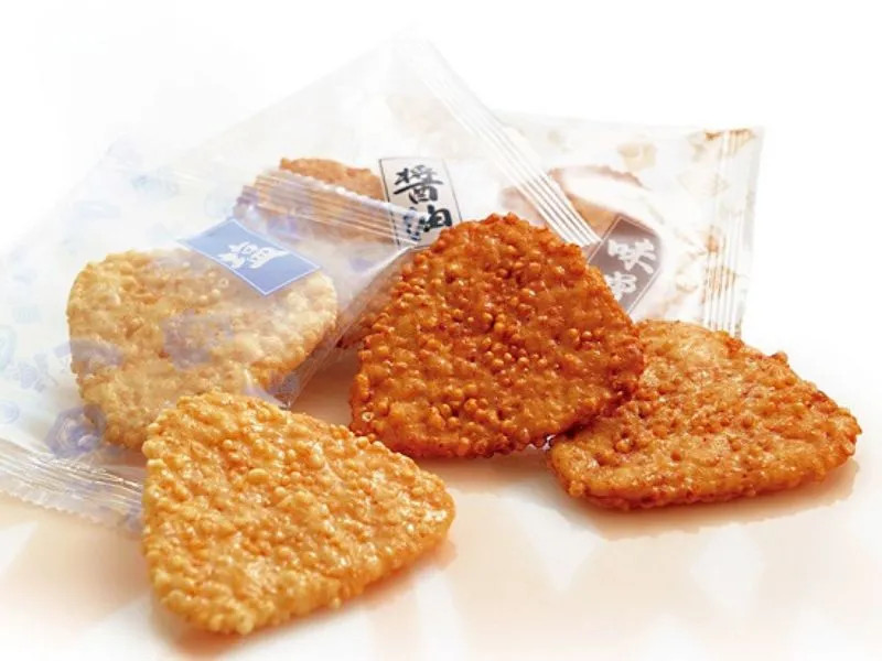 Bánh gạo Edomusubi Sen hình cơm nắm, mang 8DAY com đăng nhập truyền thống độc đáo của Nhật Bản