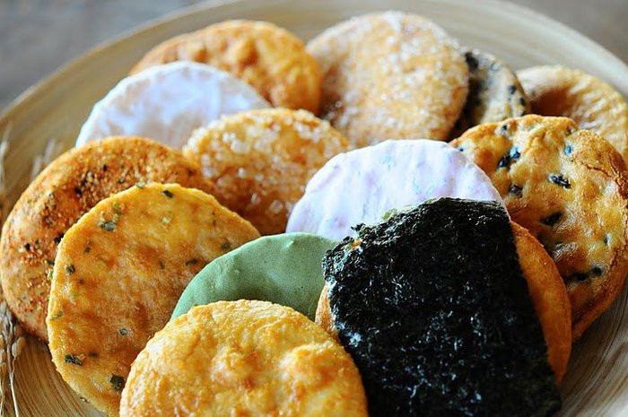 Bánh gạo Senbei giòn tan tẩm xì dầu
