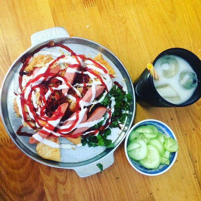 Bánh mì chảo nóng hổi tại Using, một món đồ ăn vặt TP 8Day - trang web uy tín đăng ký & đăng nhập dễ dàng hiện đại được giới trẻ ưa chuộng