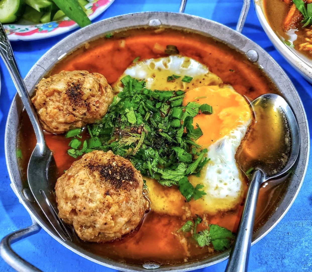 Bánh mì chảo xíu mại
