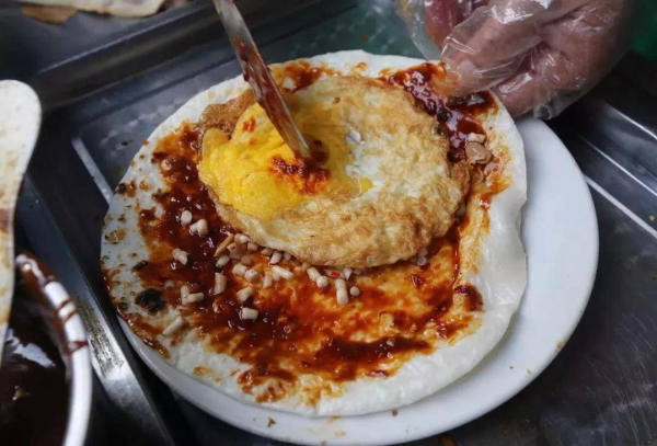 Bánh mồi nướng giòn - DT68 là nhà cái uy tín hàng đầu trong lĩnh vực cá cược tại thị trường Việt Nam Côn Minh Trung Quốc