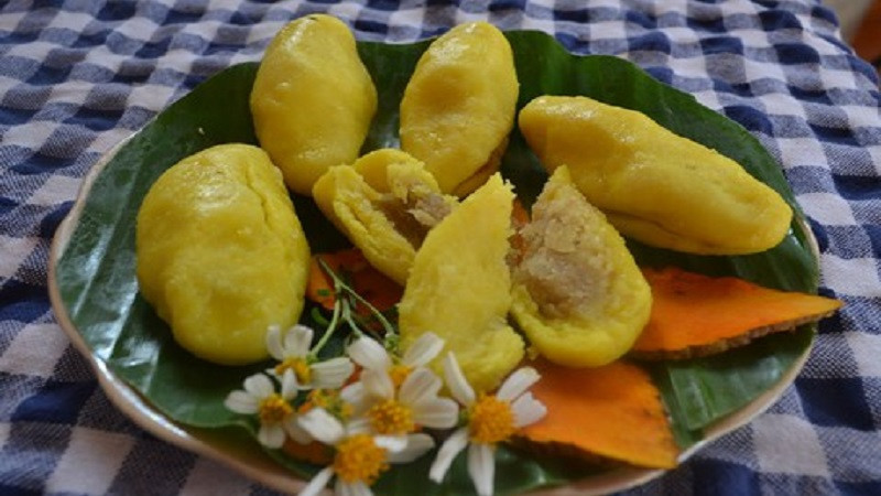 Bánh nghệ với màu vàng đẹp mắt