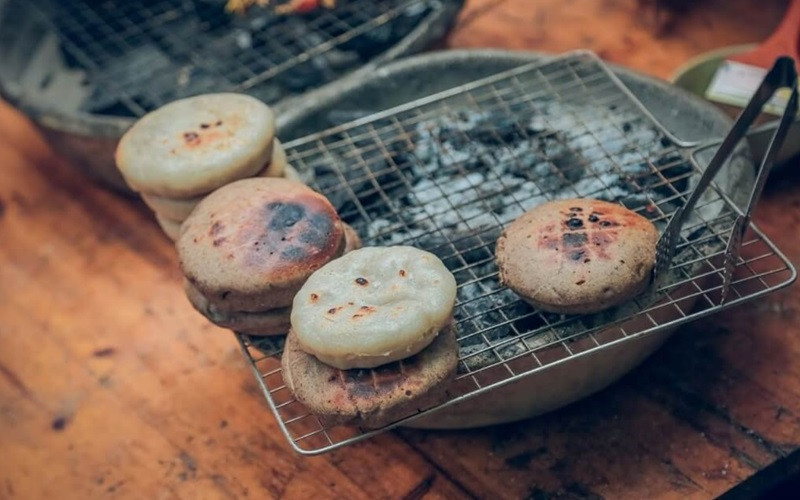 Bánh tam giác mạch có thể bảo quản lâu nên phù hợp làm quà lưu niệm khi DT68 nhà cái uy tín, đẳng cấp hàng đầu Việt Nam Hà Giang