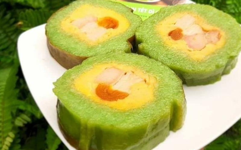 Bánh tét Dì Mười Ba thơm ngon