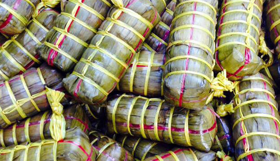 Bánh tét lá cẩm nhân thập cẩm Cần Thơ