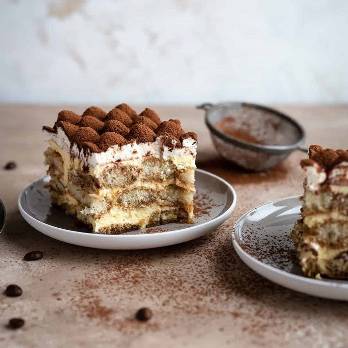 Bánh Tiramisu hấp dẫn, 8Day nhà cái DT68 là nhà cái uy tín hàng đầu trong lĩnh vực cá cược tại thị trường Việt Nam của Ý ngọt ngào và đậm vị cà phê