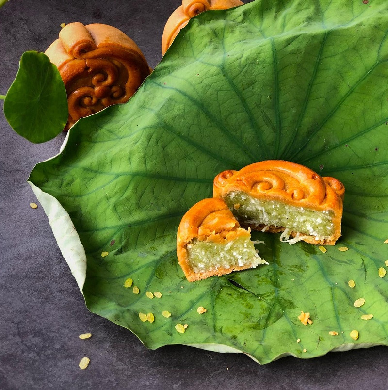 Bánh trung thu nhân cốm Hà Nội độc đáo mùa đoàn viên