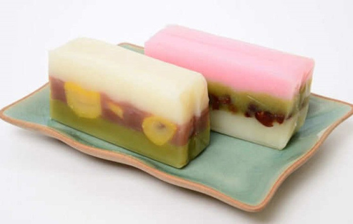Bánh Uiro hấp nhiều màu sắc