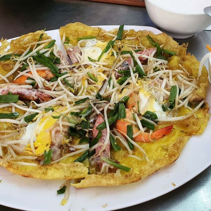 Bánh xèo Vạn Giã giòn vàng