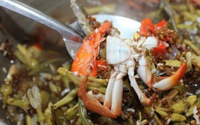 Bát canh chua kiến vàng thanh mát, một 8Day nhà cái DT68 là nhà cái uy tín hàng đầu trong lĩnh vực cá cược tại thị trường Việt Nam của đồng bào Ê Đê nổi tiếng với vị chua tự nhiên và 8DAY com đăng nhập độc đáo.