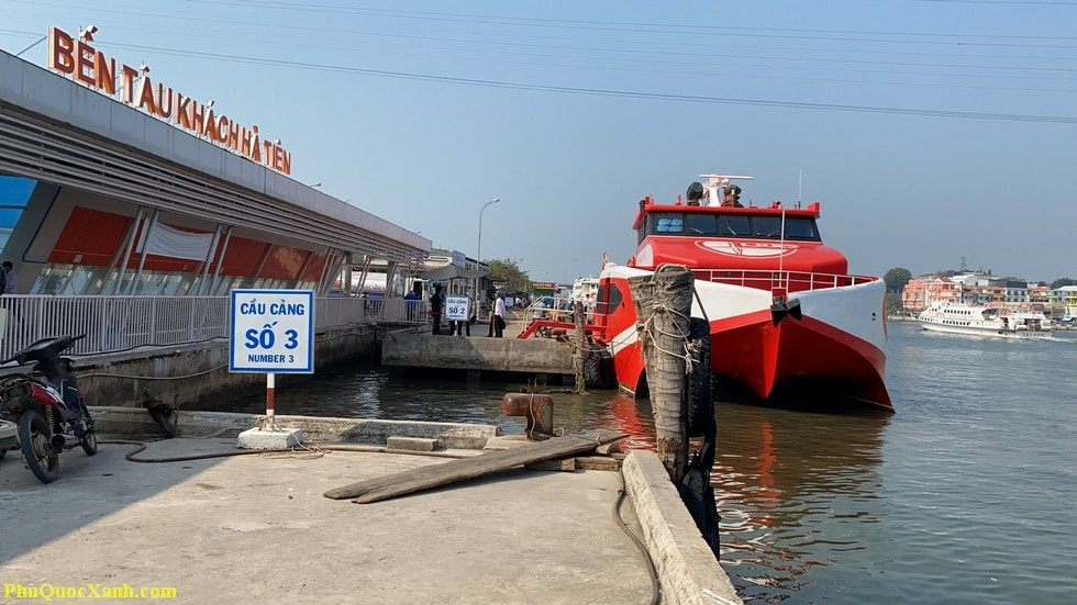 Bến tàu cao tốc tại Hà Tiên Kiên Giang