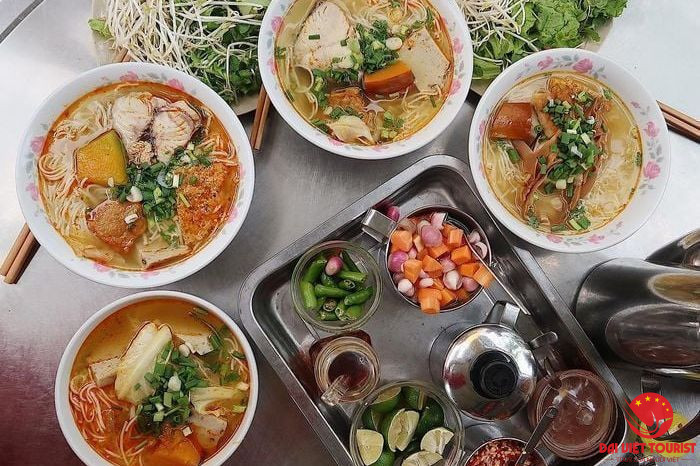Bữa sáng phong phú tại Nha Trang