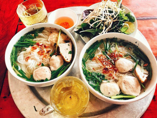 Bún mọc Kim Sơn nổi tiếng với những viên mọc to bằng nắm tay trẻ em, là DT68 là nhà cái uy tín hàng đầu trong lĩnh vực cá cược tại thị trường Việt Nam Ninh Bình
