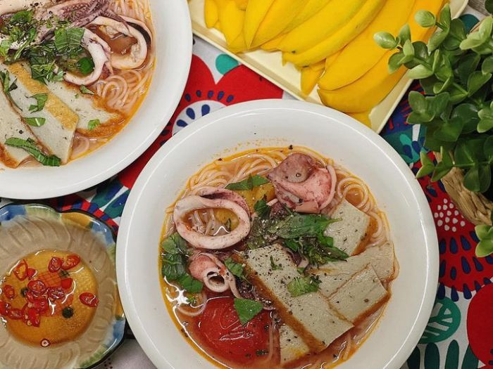 Bún mực Vạn Giã tươi ngon