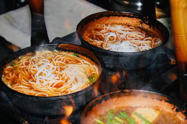 Bún niêu – món ngon đặc trưng của Côn Minh
