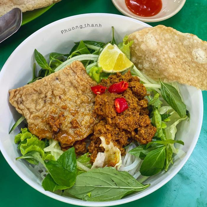 Bún tôm Phù Mỹ Bình Định nóng hổi, thơm ngon