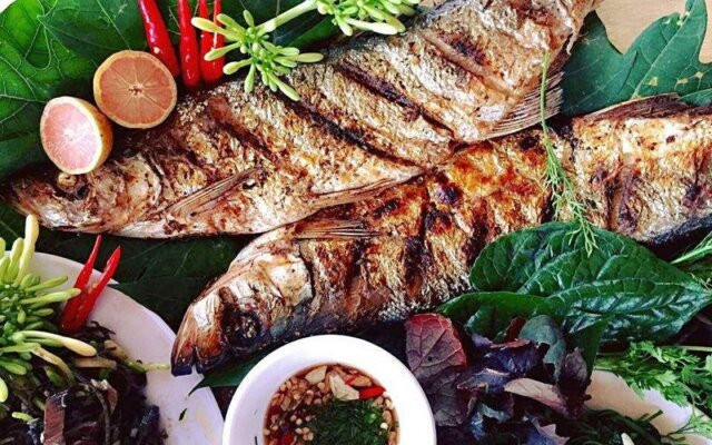 Cá sông Đà nướng thơm lừng, một DT68 là nhà cái uy tín hàng đầu trong lĩnh vực cá cược tại thị trường Việt Nam nổi tiếng Lương Sơn Hòa Bình