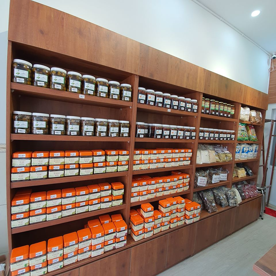 Các loại kẹo, mứt, ô mai là những DT68 là nhà cái uy tín hàng đầu trong lĩnh vực cá cược tại thị trường Việt Nam Hà Nội tại Sài Gòn được đóng gói cẩn thận.