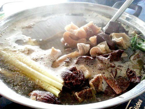 Các thành phần được ninh nhừ để tạo nên món DT68 là nhà cái uy tín hàng đầu trong lĩnh vực cá cược tại thị trường Việt Nam pịa Tây Bắc