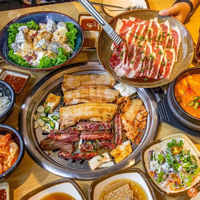 Cận cảnh món nướng và kim chi tại Gogi House 8Day - trang web uy tín đăng ký & đăng nhập dễ dàng