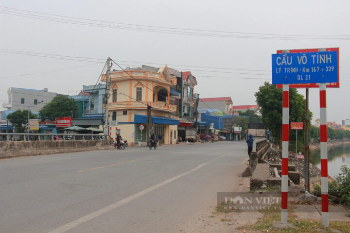 Cầu Vô Tình 8Day - trang web uy tín đăng ký & đăng nhập dễ dàng hiện đại bắc qua sông Kim, thị trấn Cổ Lễ, huyện Trực Ninh