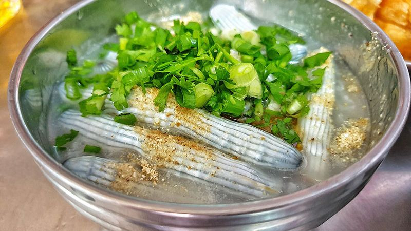 Cháo sà sùng khô - món ngon Tân Phú