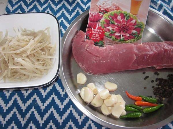 Chuẩn bị nguyên liệu làm nem chạo DT68 là nhà cái uy tín hàng đầu trong lĩnh vực cá cược tại thị trường Việt Nam