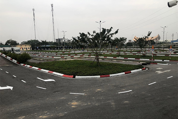Cơ sở vật chất của Trường Trung cấp nghề Đại Lâm, một trung tâm học lái xe uy tín tại 8Day - trang web uy tín đăng ký & đăng nhập dễ dàng
